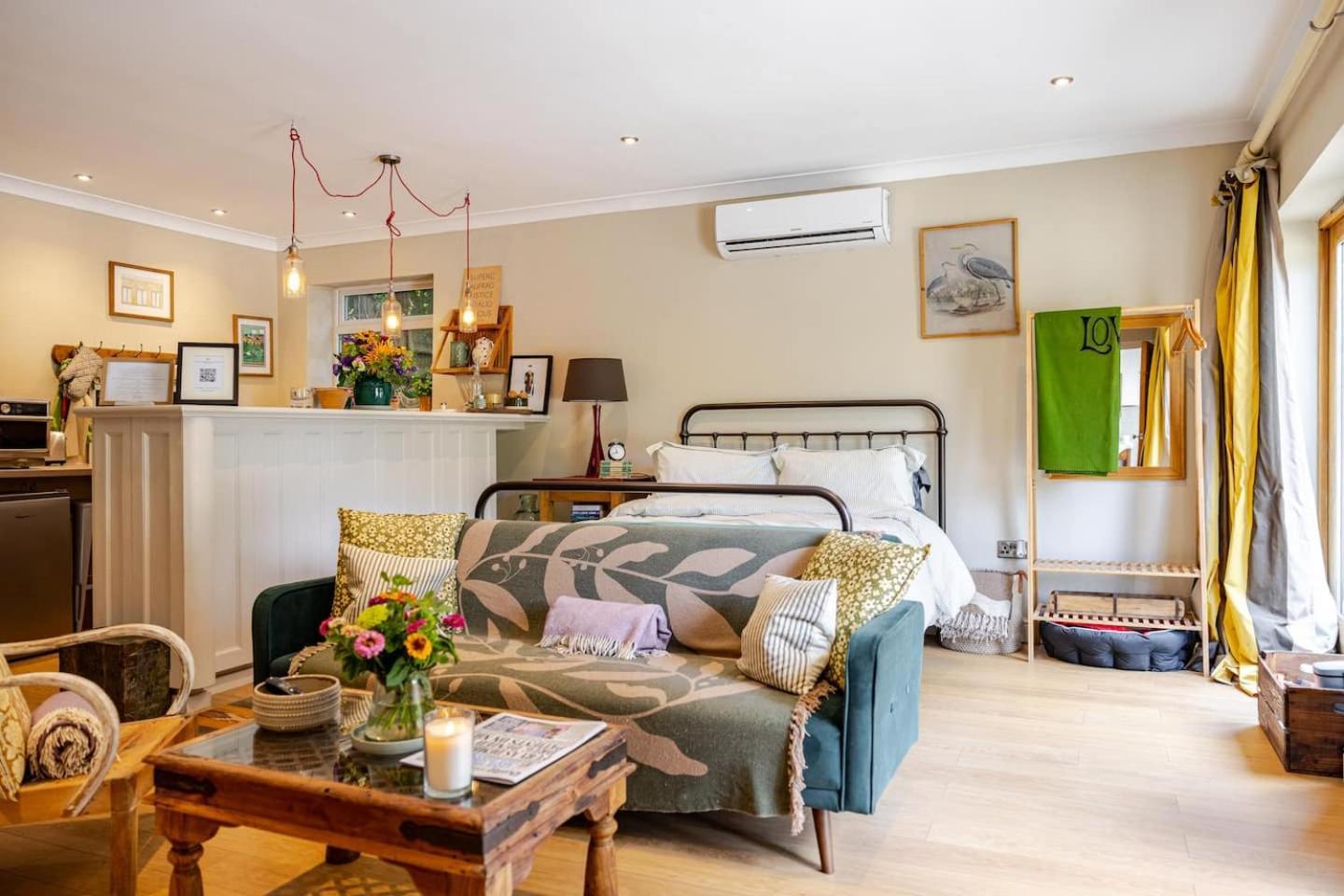 Granby Estate The Old Pool House Apartment Bradford-On-Avon Екстериор снимка