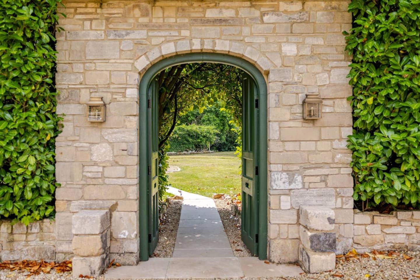 Granby Estate The Old Pool House Apartment Bradford-On-Avon Екстериор снимка